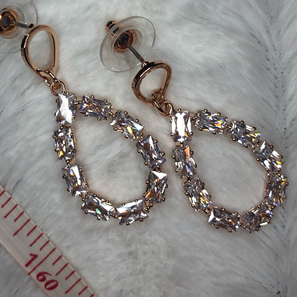 Stunning drop earrings with huge sparkle & style - Picture 4 of 10